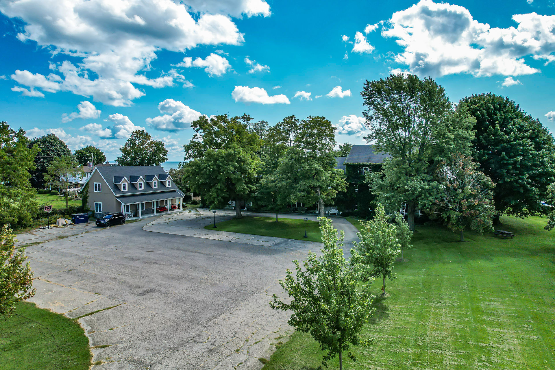 Coach House