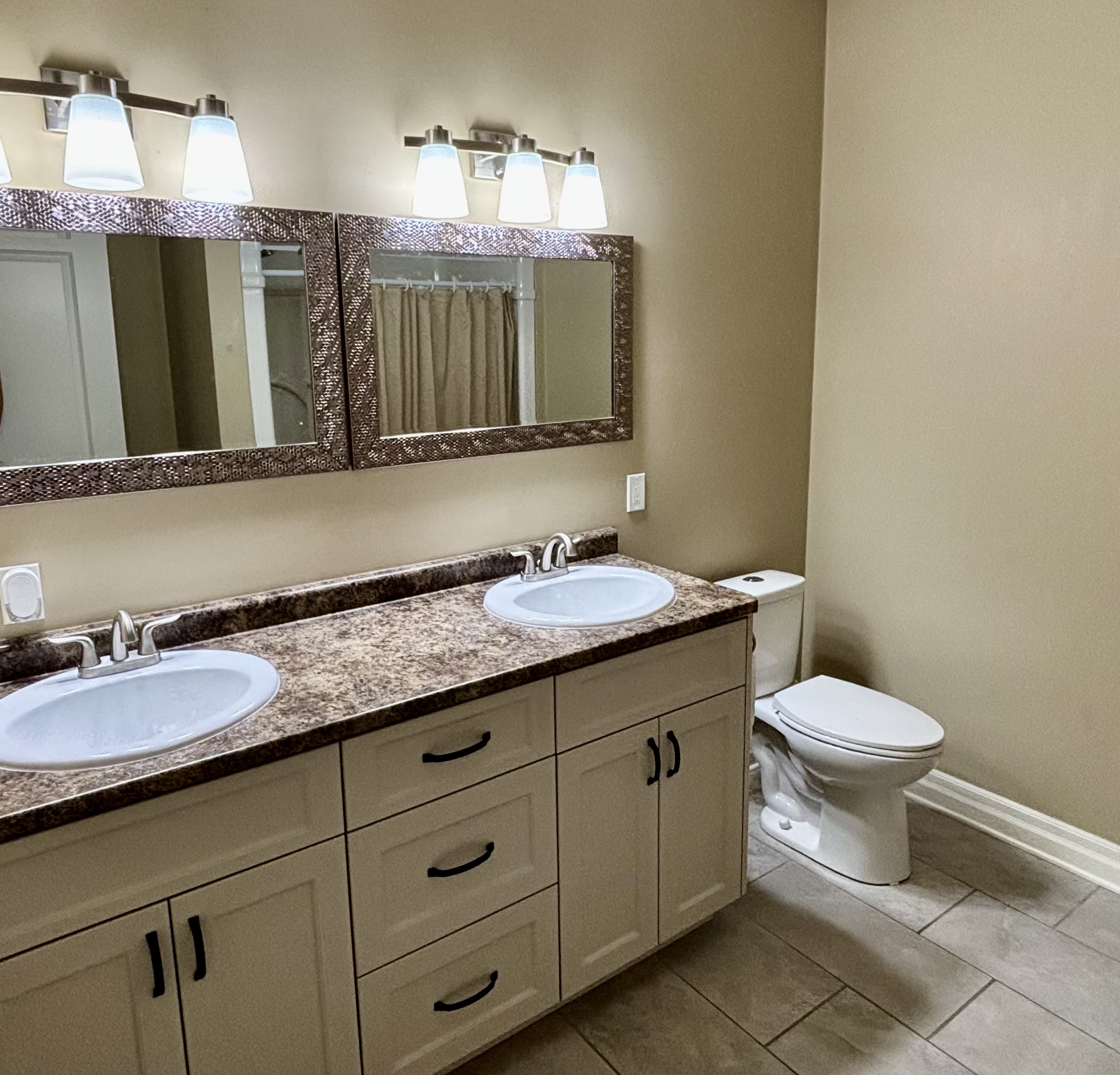 Coach House downstairs bathroom